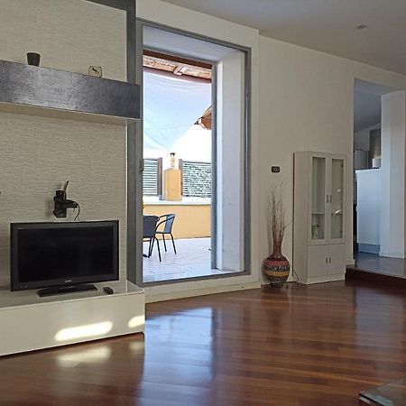 Apartmán Attico Gabriel Civitavecchia Exteriér fotografie