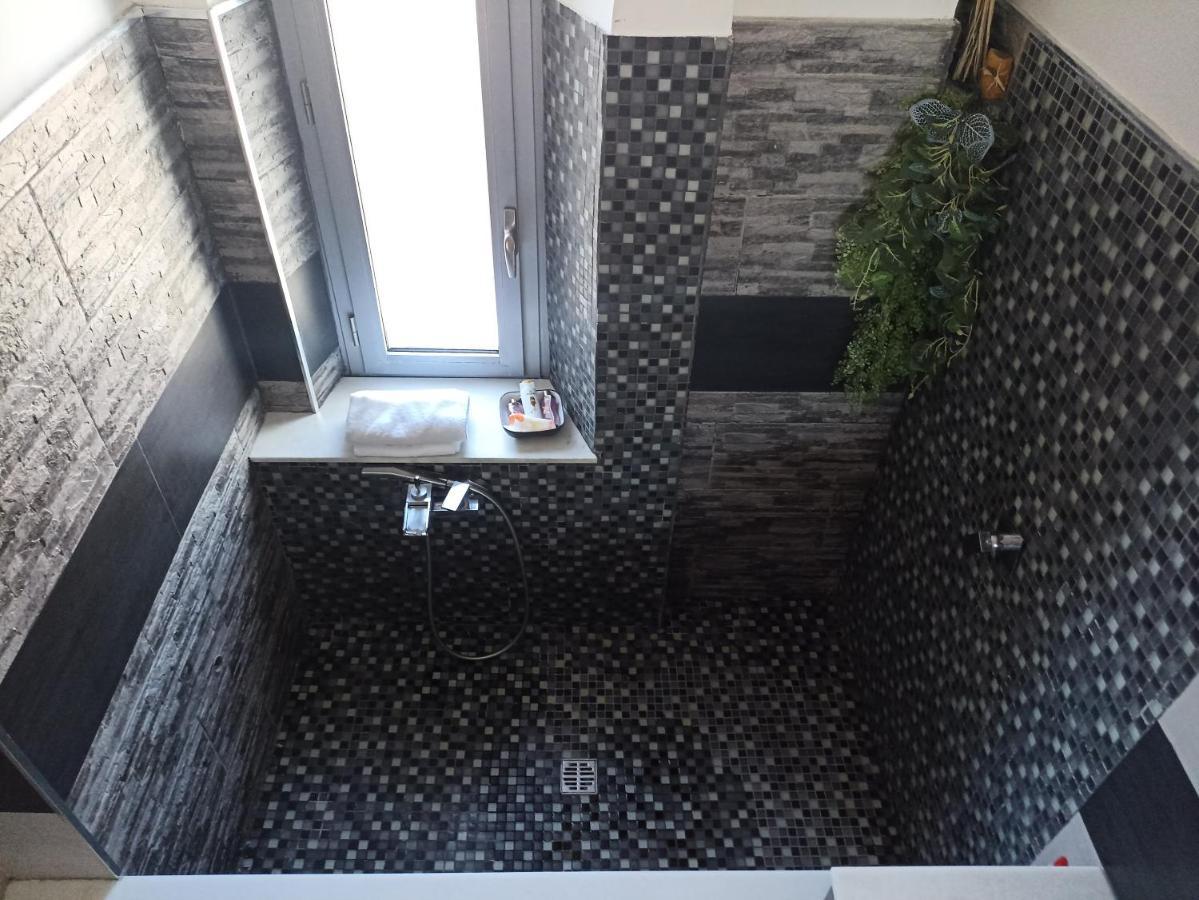 Apartmán Attico Gabriel Civitavecchia Exteriér fotografie